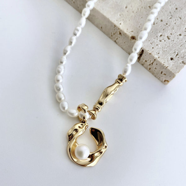 Luxurious Gold Plated Pearl Necklace - EVERLIA STUDIO