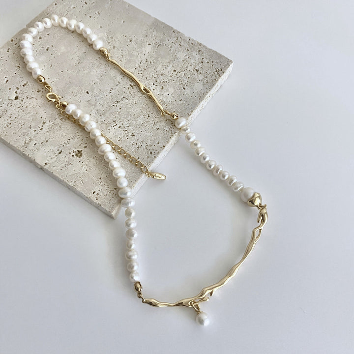 Sophisticated Gold Plated Pearl Necklace - EVERLIA STUDIO