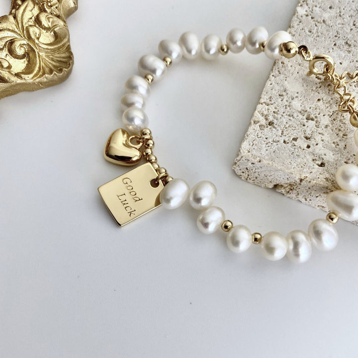 Pearl Bracelet with Gold Plated Lucky Charm - EVERLIA STUDIO