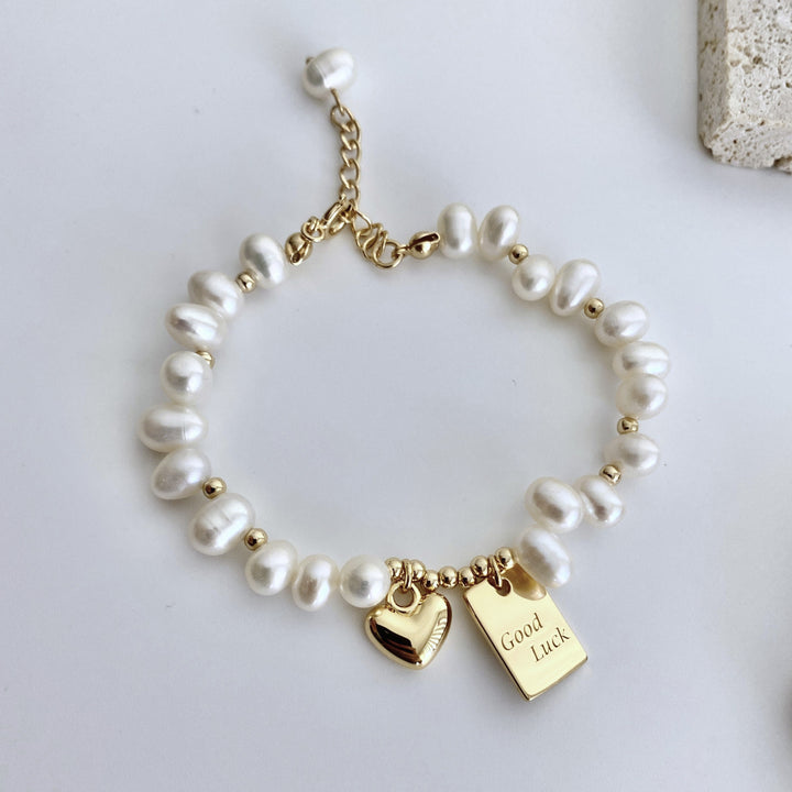 Pearl Bracelet with Gold Plated Lucky Charm - EVERLIA STUDIO