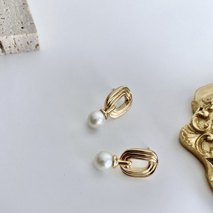 18k Gold-Plated Sterling Silver Pearl Earrings - EVERLIA STUDIO