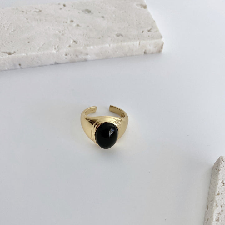 18k Gold-Plated Sterling Silver  Vintage Onyx Ring - EVERLIA STUDIO