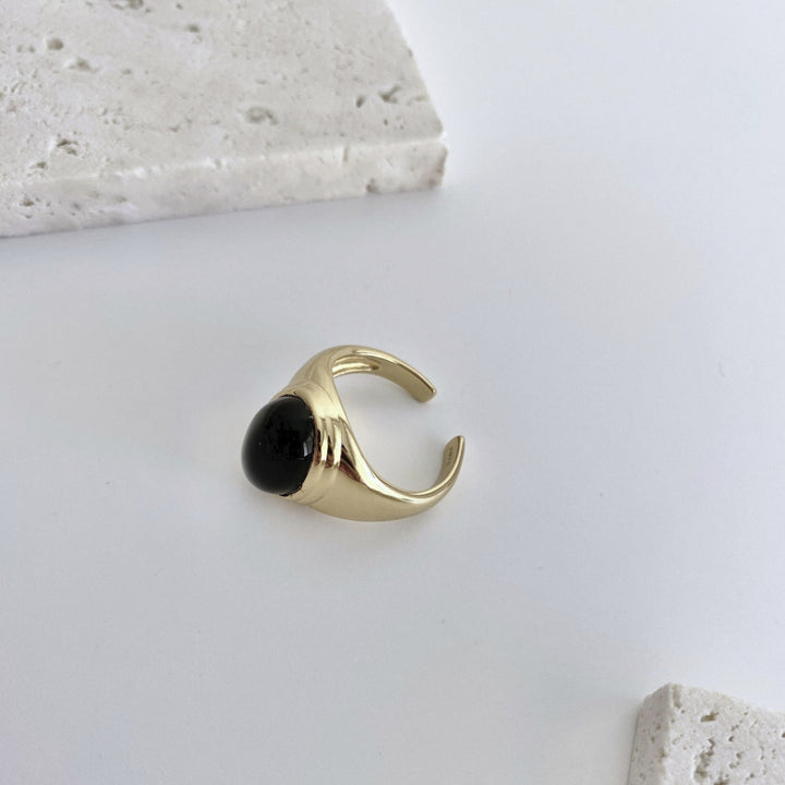 18k Gold-Plated Sterling Silver  Vintage Onyx Ring - EVERLIA STUDIO